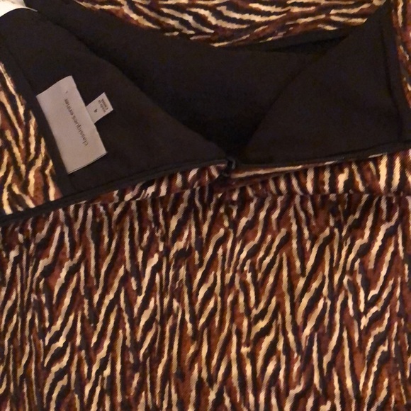 Beautiful brown skirt - Picture 8 of 11